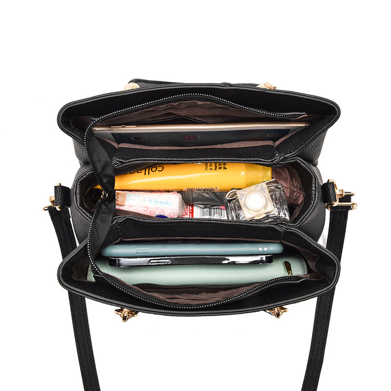 #MoteruStyle! Litchi Pattern Shoulder Messenger Bag Hand bag 2 Way sandwich bag bright buckle Flower Ornaments Tassel Reinforced handle - 画像 (9)