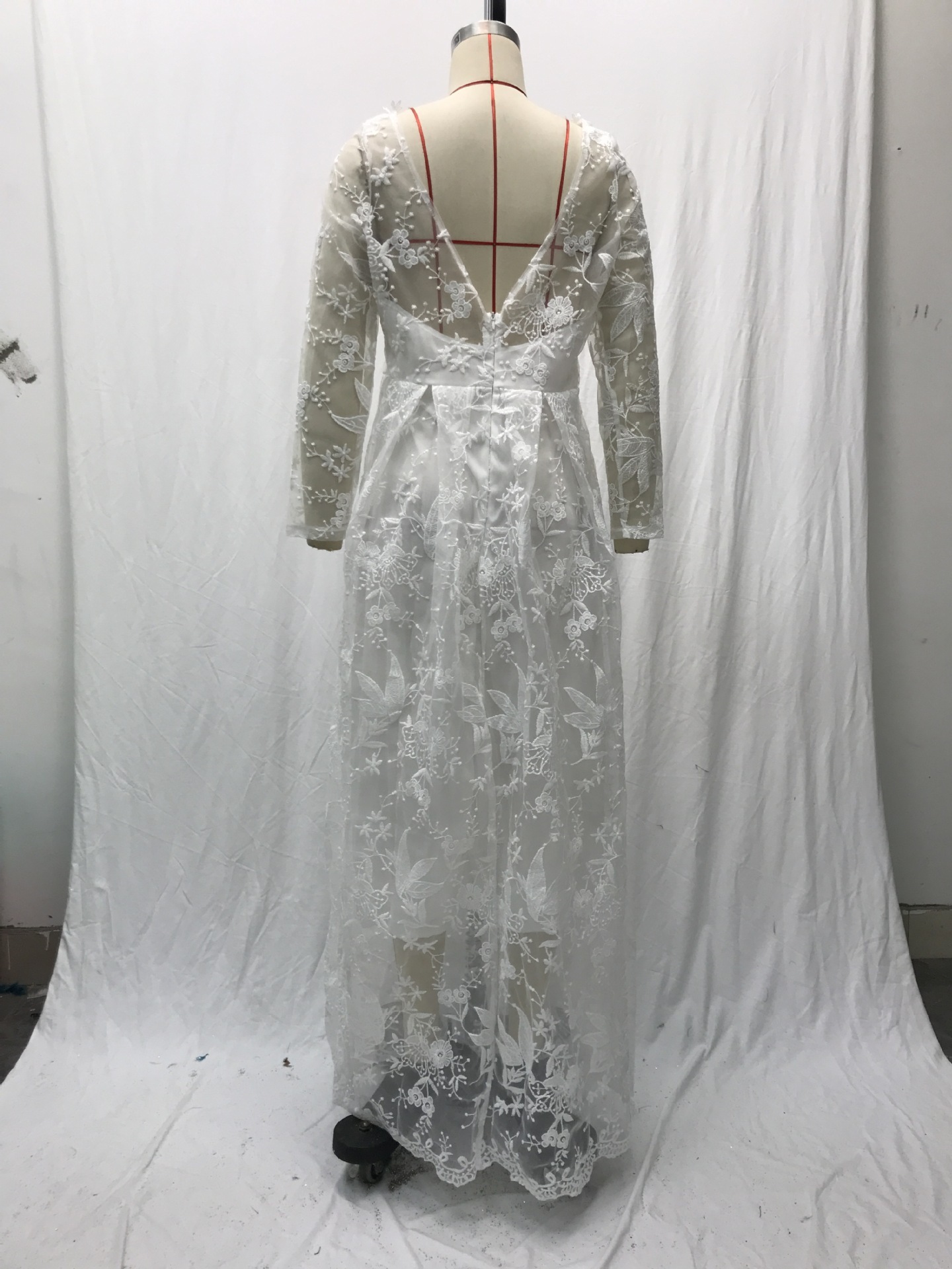 ★MoteruStyle!European And American Lolita Style Sexy lace Long Sleeve Off-shoulder Cross-border White Bridal Wedding Dress - 画像 (5)